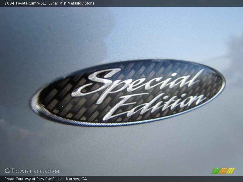  2004 Camry SE Logo