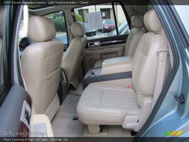  2005 Navigator Luxury Camel Interior