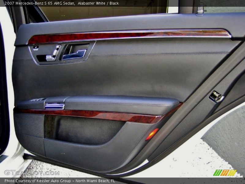 Door Panel of 2007 S 65 AMG Sedan