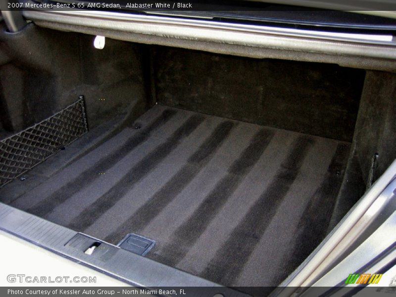  2007 S 65 AMG Sedan Trunk