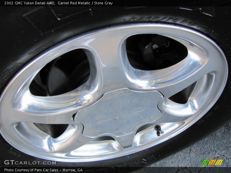 Garnet Red Metallic / Stone Gray 2002 GMC Yukon Denali AWD