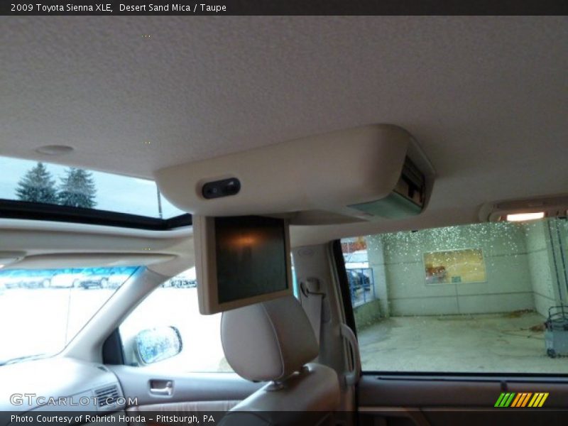 Desert Sand Mica / Taupe 2009 Toyota Sienna XLE