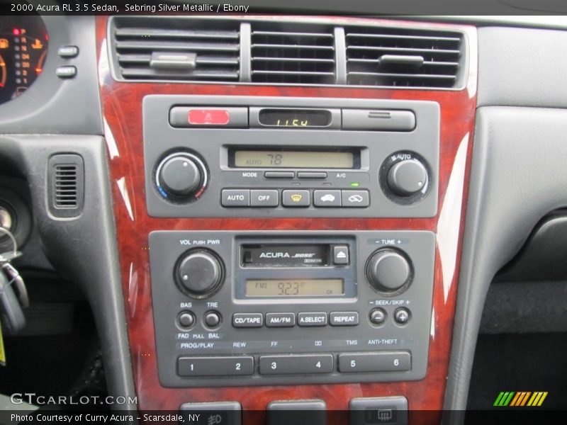 Controls of 2000 RL 3.5 Sedan