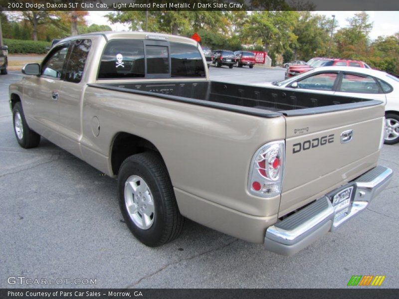 Light Almond Pearl Metallic / Dark Slate Gray 2002 Dodge Dakota SLT Club Cab