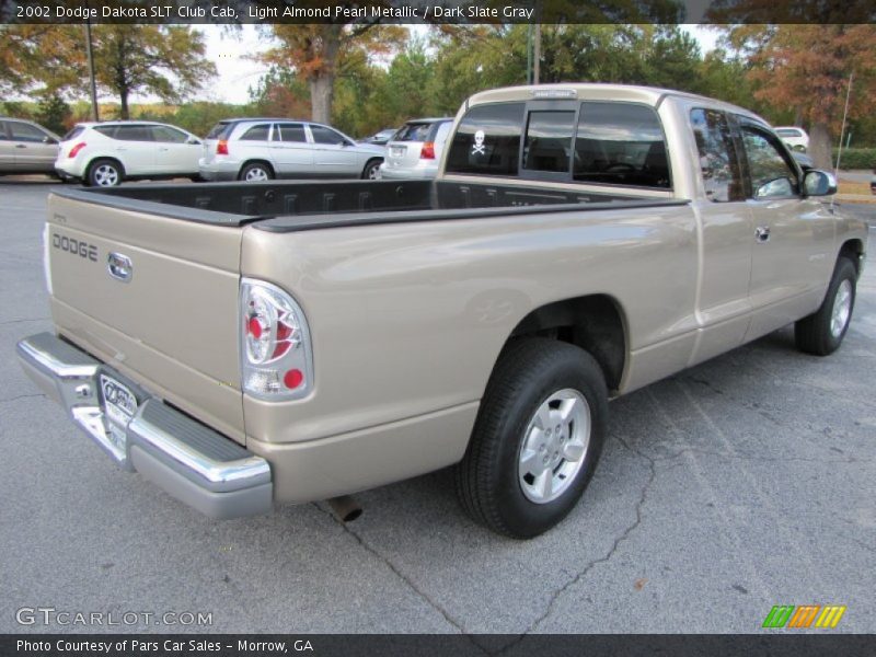 Light Almond Pearl Metallic / Dark Slate Gray 2002 Dodge Dakota SLT Club Cab