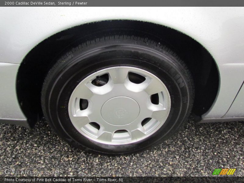 Sterling / Pewter 2000 Cadillac DeVille Sedan