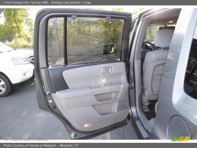 Sterling Gray Metallic / Gray 2009 Honda Pilot Touring 4WD
