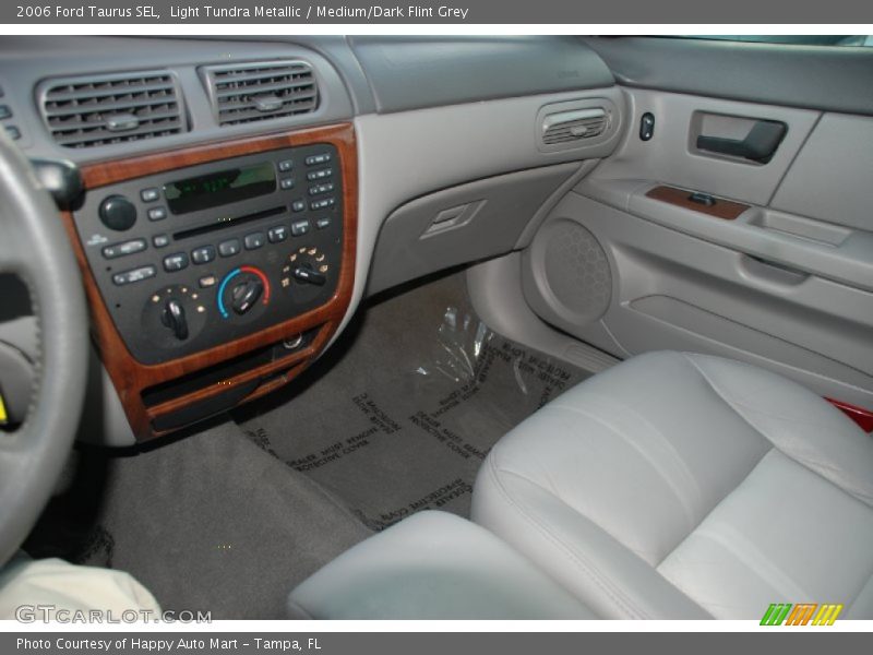 Light Tundra Metallic / Medium/Dark Flint Grey 2006 Ford Taurus SEL
