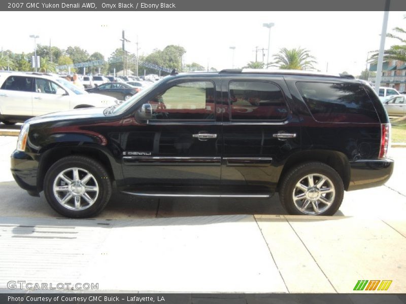Onyx Black / Ebony Black 2007 GMC Yukon Denali AWD