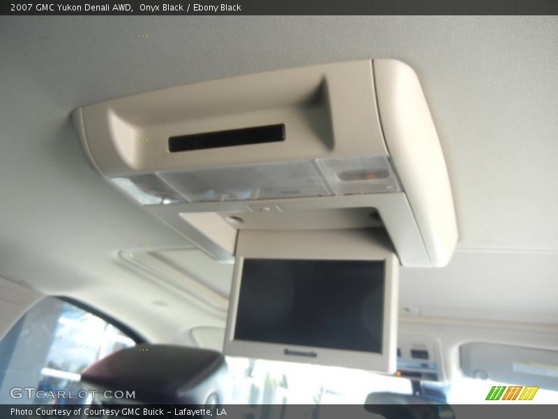 Onyx Black / Ebony Black 2007 GMC Yukon Denali AWD