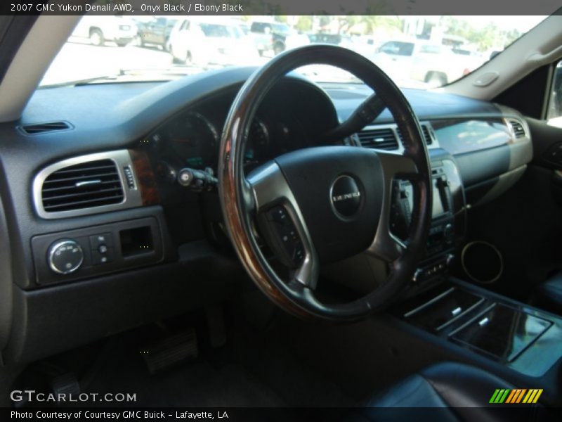 Onyx Black / Ebony Black 2007 GMC Yukon Denali AWD