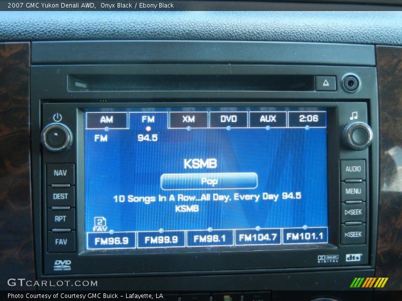 Onyx Black / Ebony Black 2007 GMC Yukon Denali AWD