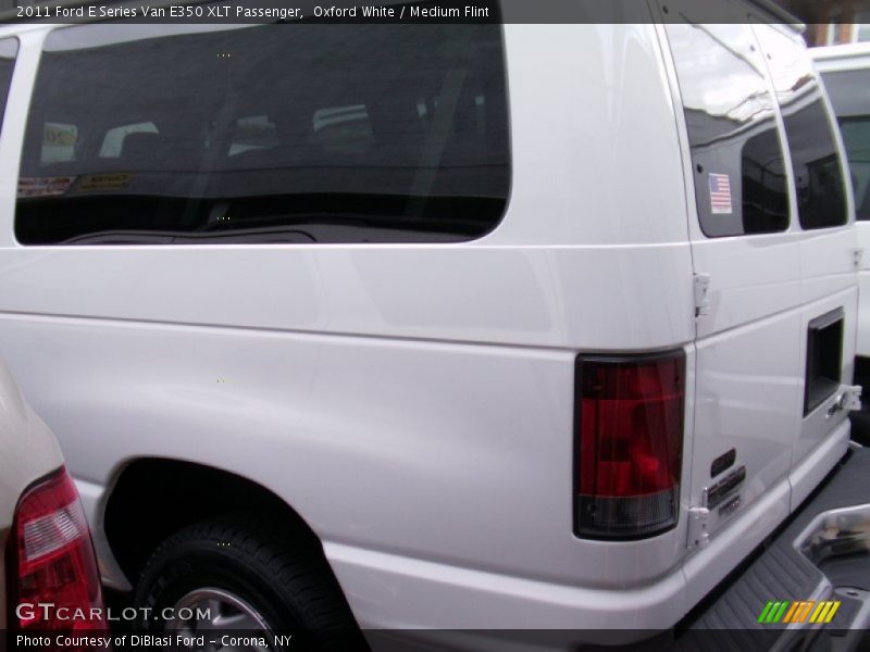 Oxford White / Medium Flint 2011 Ford E Series Van E350 XLT Passenger
