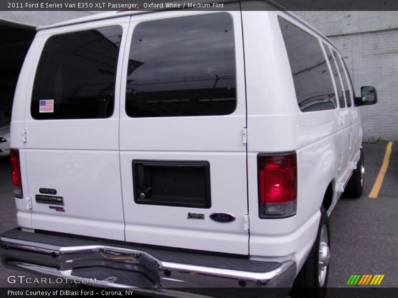 Oxford White / Medium Flint 2011 Ford E Series Van E350 XLT Passenger