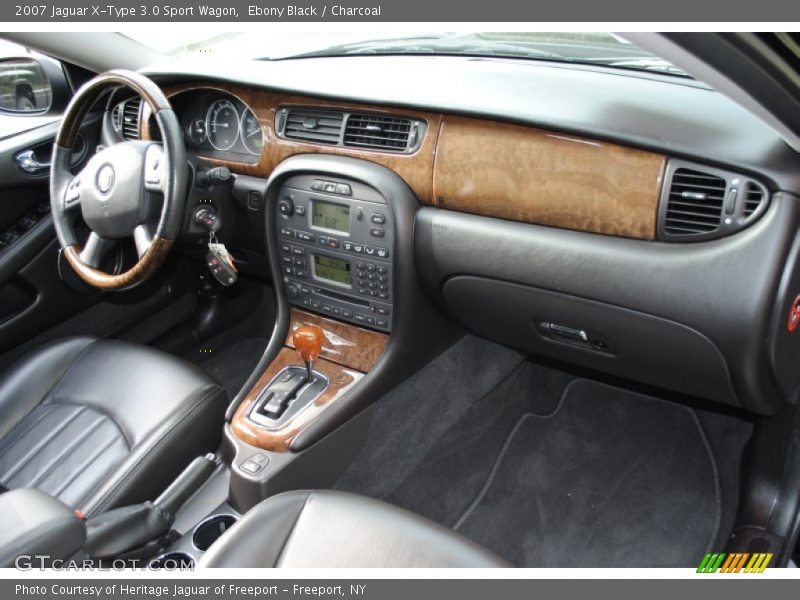 Dashboard of 2007 X-Type 3.0 Sport Wagon