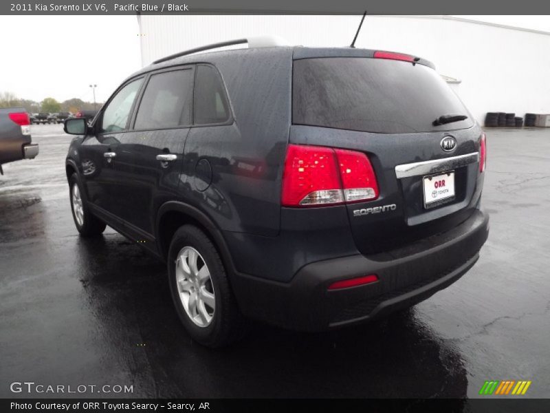 Pacific Blue / Black 2011 Kia Sorento LX V6