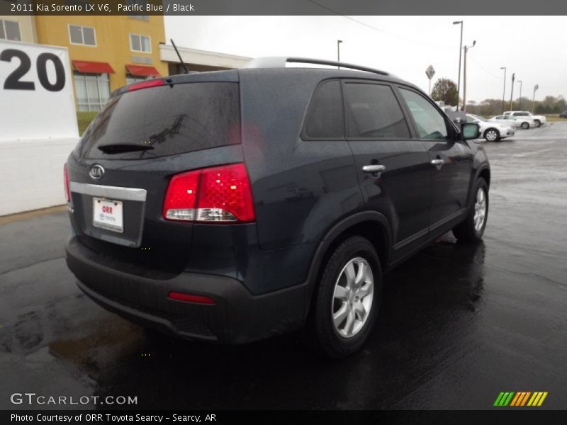 Pacific Blue / Black 2011 Kia Sorento LX V6