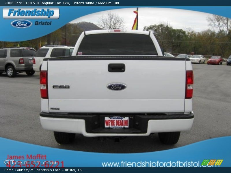 Oxford White / Medium Flint 2006 Ford F150 STX Regular Cab 4x4