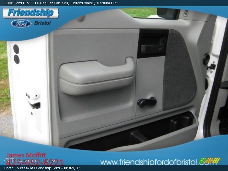 Oxford White / Medium Flint 2006 Ford F150 STX Regular Cab 4x4