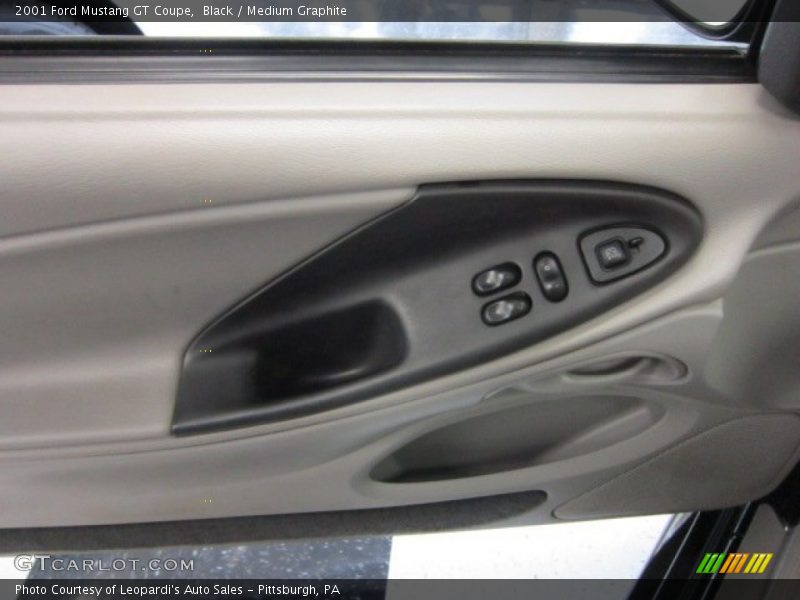 Black / Medium Graphite 2001 Ford Mustang GT Coupe