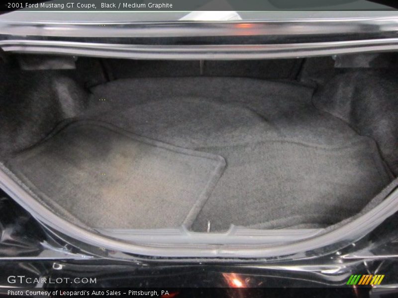 Black / Medium Graphite 2001 Ford Mustang GT Coupe