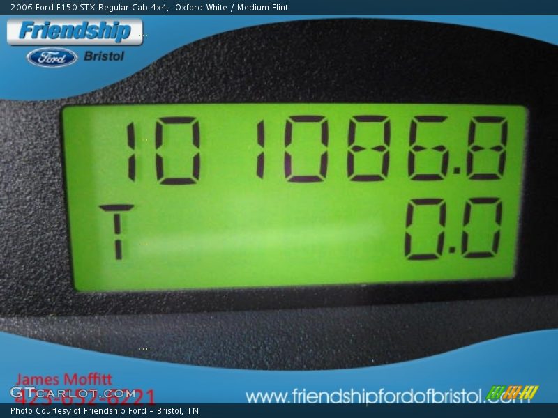 Oxford White / Medium Flint 2006 Ford F150 STX Regular Cab 4x4
