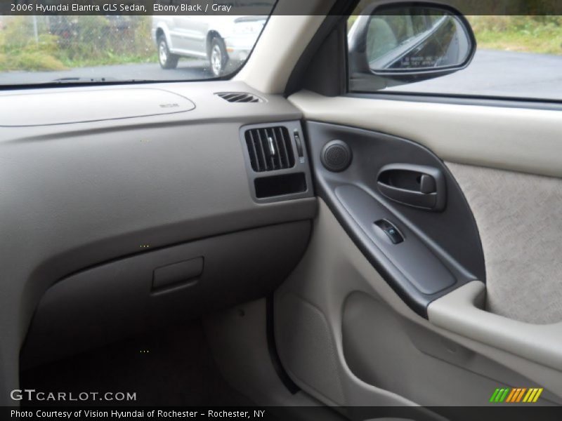Ebony Black / Gray 2006 Hyundai Elantra GLS Sedan