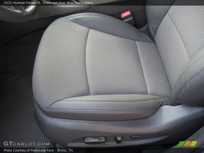 Iridescent Silver Blue Pearl / Black 2012 Hyundai Sonata SE