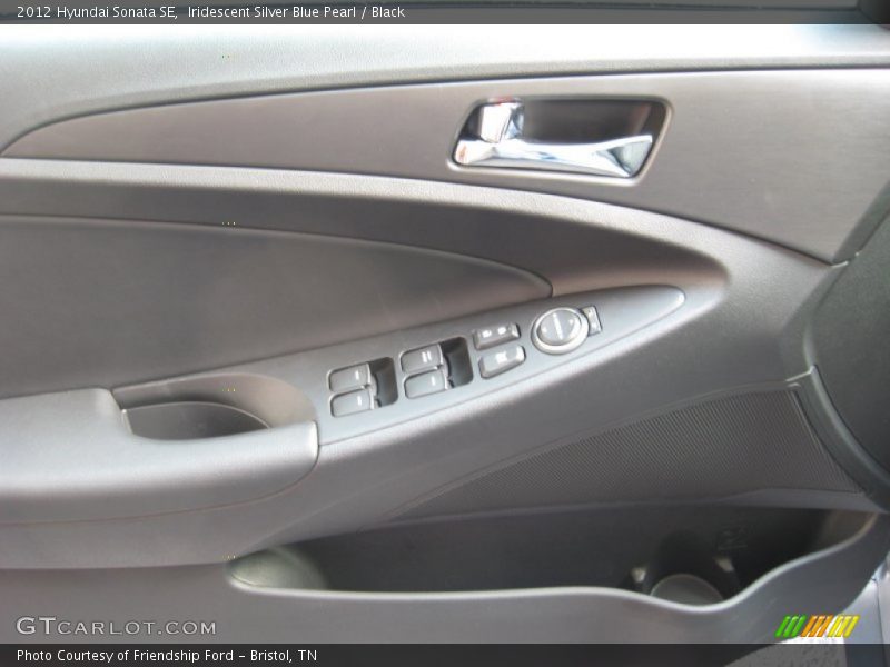Iridescent Silver Blue Pearl / Black 2012 Hyundai Sonata SE