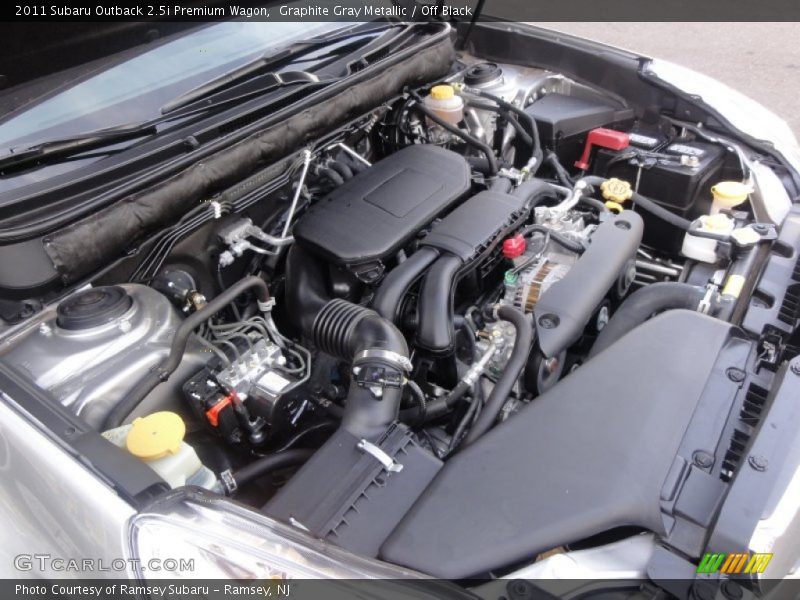 Graphite Gray Metallic / Off Black 2011 Subaru Outback 2.5i Premium Wagon