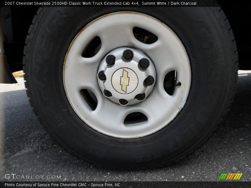 Summit White / Dark Charcoal 2007 Chevrolet Silverado 2500HD Classic Work Truck Extended Cab 4x4