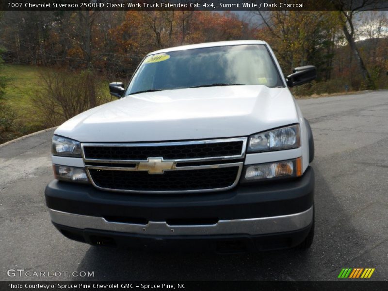 Summit White / Dark Charcoal 2007 Chevrolet Silverado 2500HD Classic Work Truck Extended Cab 4x4