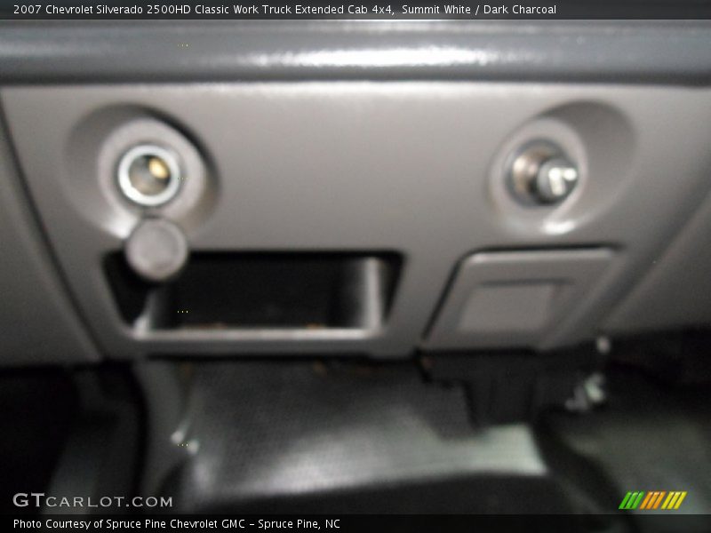 Summit White / Dark Charcoal 2007 Chevrolet Silverado 2500HD Classic Work Truck Extended Cab 4x4