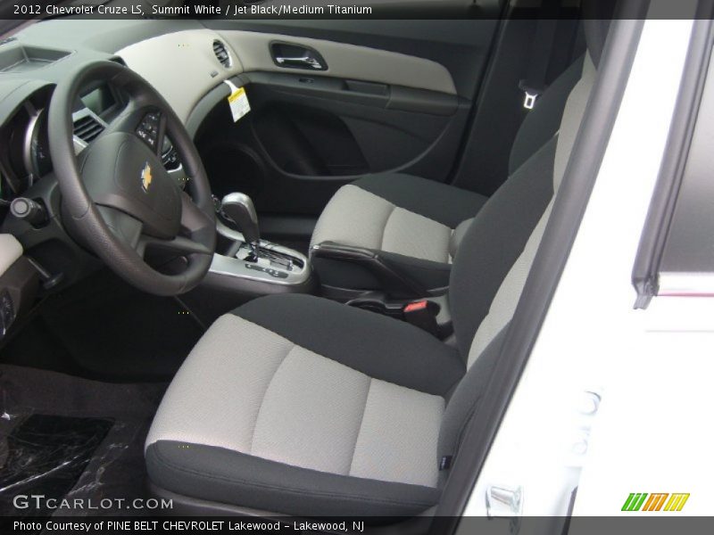 Summit White / Jet Black/Medium Titanium 2012 Chevrolet Cruze LS