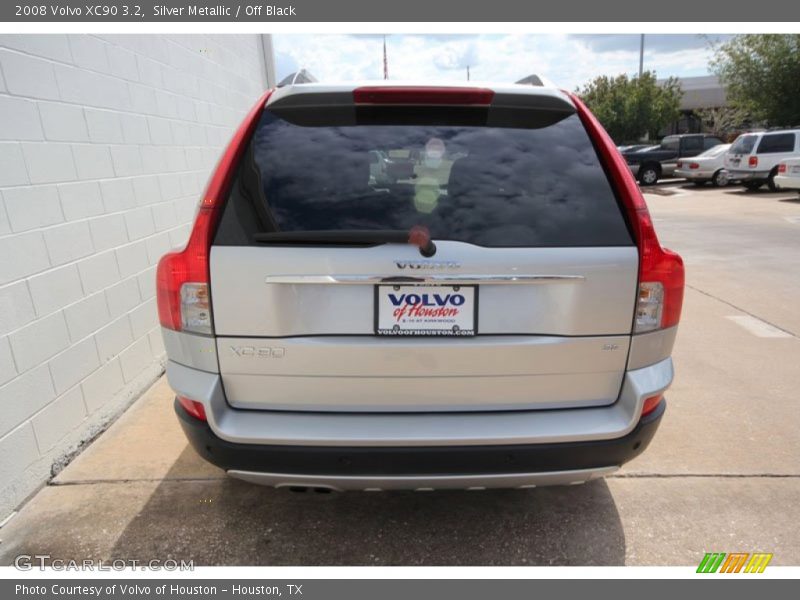 Silver Metallic / Off Black 2008 Volvo XC90 3.2