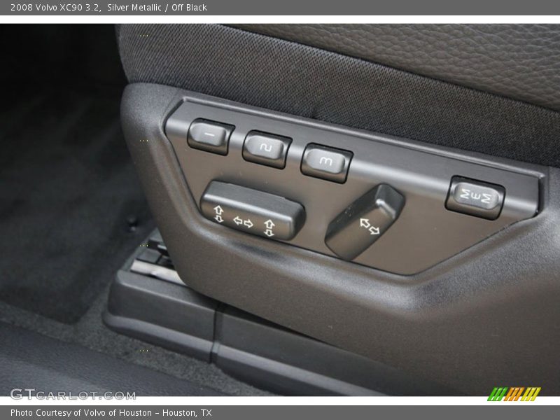 Silver Metallic / Off Black 2008 Volvo XC90 3.2