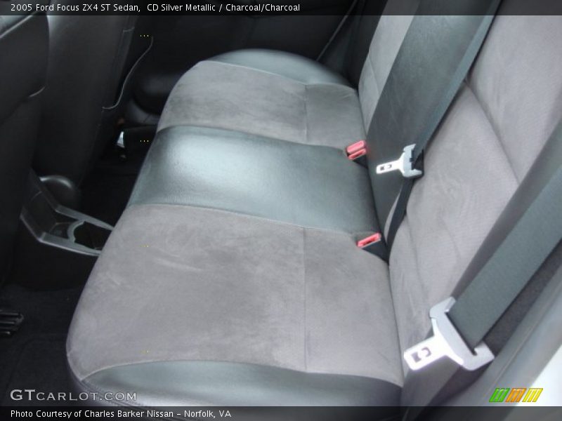  2005 Focus ZX4 ST Sedan Charcoal/Charcoal Interior