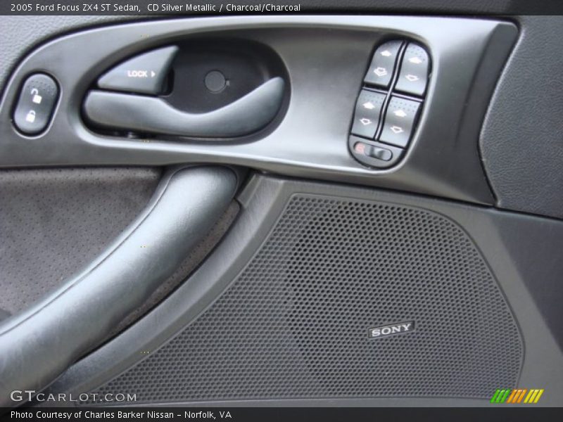 CD Silver Metallic / Charcoal/Charcoal 2005 Ford Focus ZX4 ST Sedan