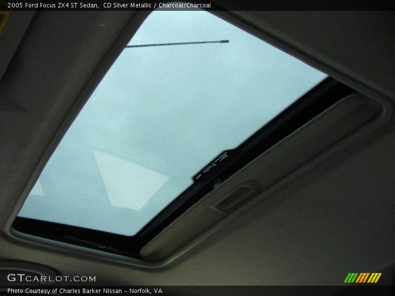 CD Silver Metallic / Charcoal/Charcoal 2005 Ford Focus ZX4 ST Sedan