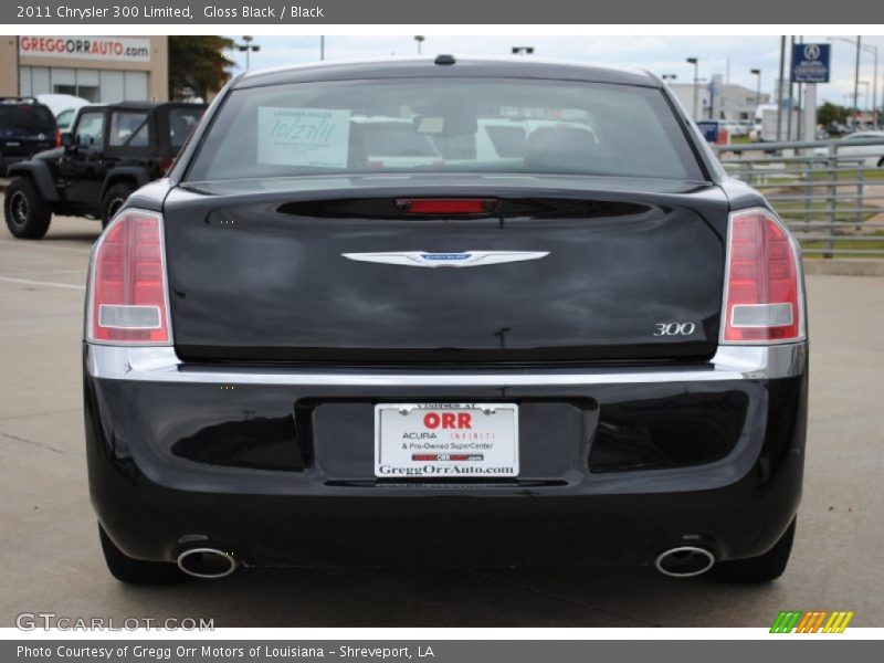 Gloss Black / Black 2011 Chrysler 300 Limited