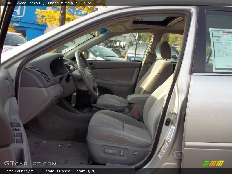 Lunar Mist Metallic / Taupe 2004 Toyota Camry LE