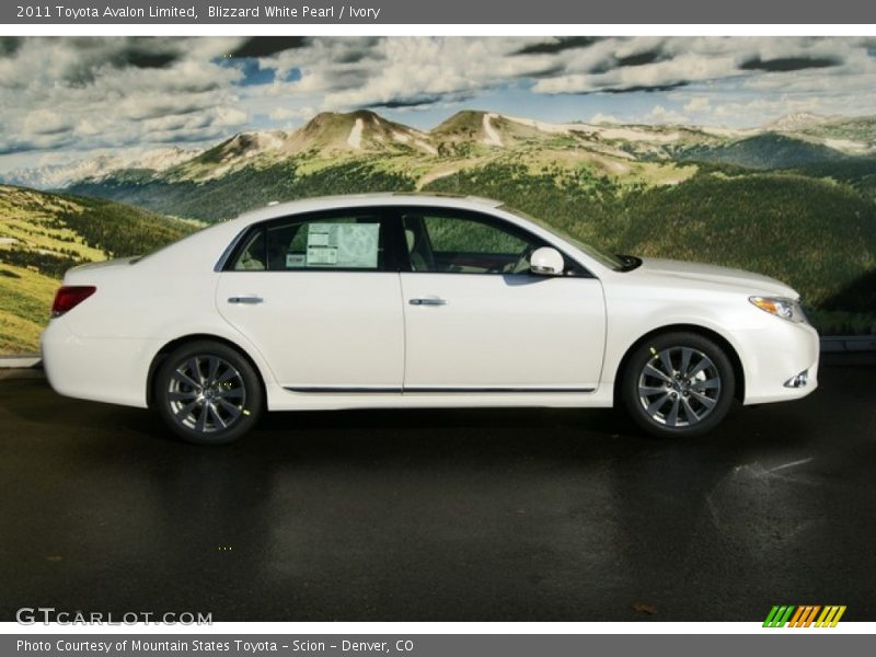 Blizzard White Pearl / Ivory 2011 Toyota Avalon Limited
