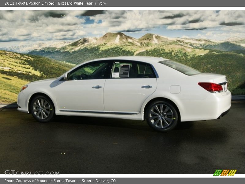 Blizzard White Pearl / Ivory 2011 Toyota Avalon Limited