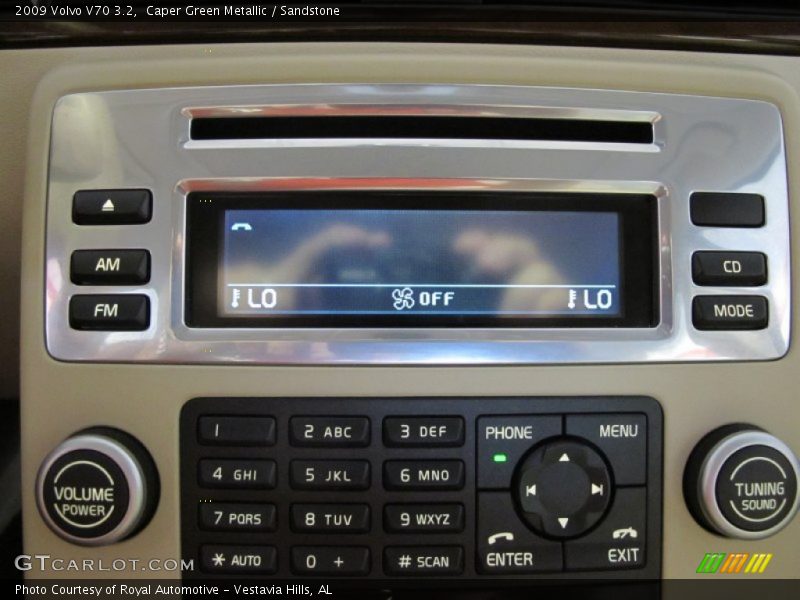 Caper Green Metallic / Sandstone 2009 Volvo V70 3.2