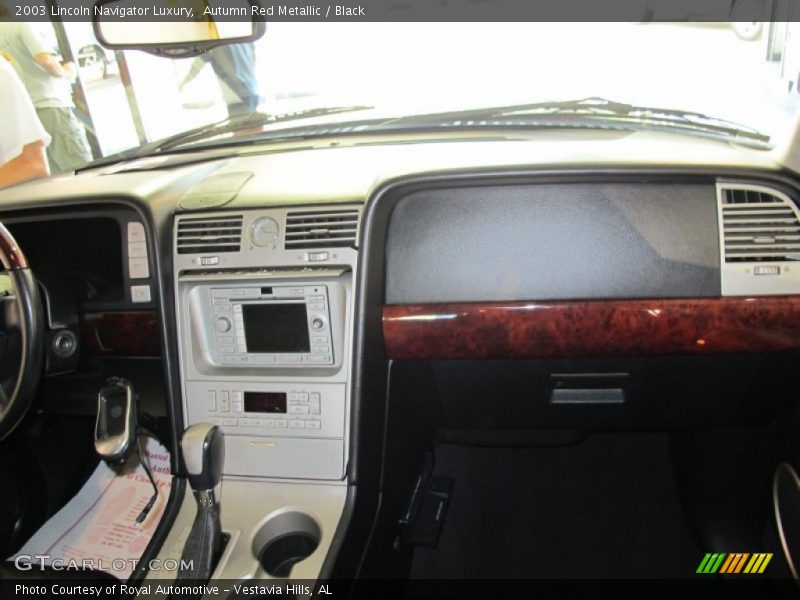 Autumn Red Metallic / Black 2003 Lincoln Navigator Luxury