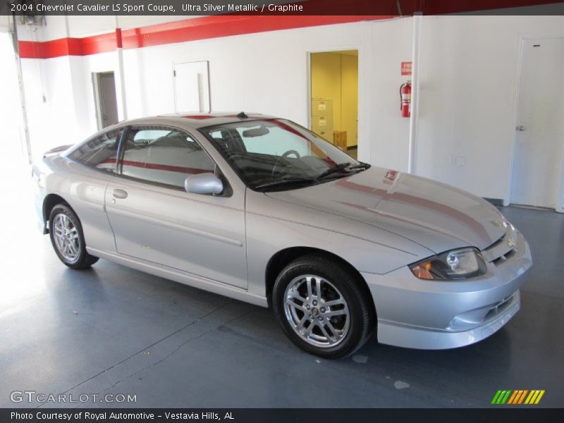 Ultra Silver Metallic / Graphite 2004 Chevrolet Cavalier LS Sport Coupe