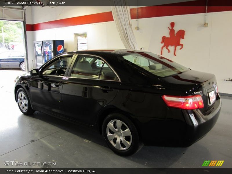 Black / Ash 2009 Toyota Camry LE