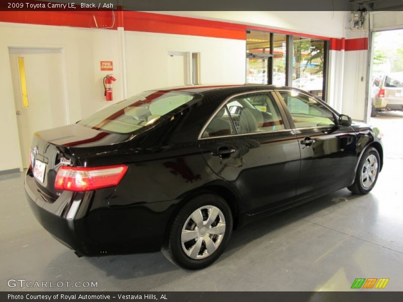 Black / Ash 2009 Toyota Camry LE