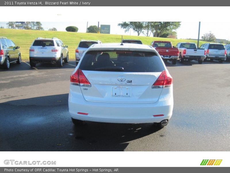 Blizzard Pearl White / Ivory 2011 Toyota Venza I4