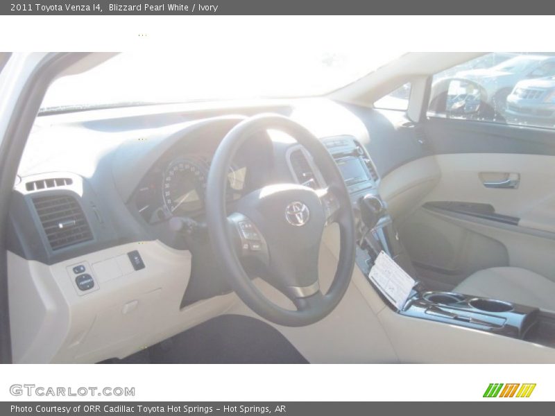 Blizzard Pearl White / Ivory 2011 Toyota Venza I4